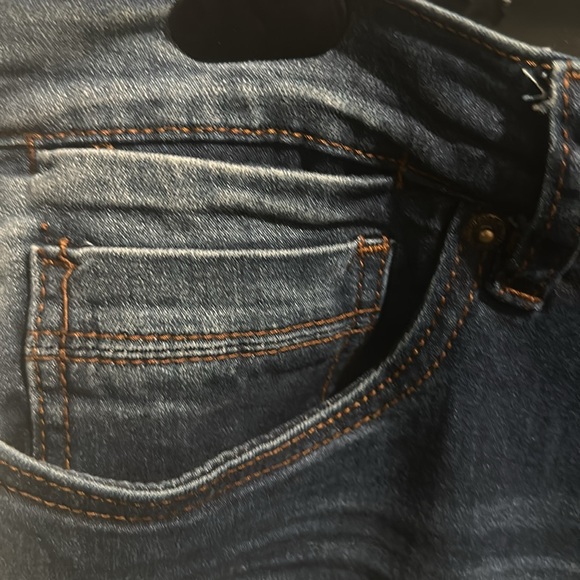 NWT Kenneth Cole Jeans Athletic Fit Low Rise Slim thru Thigh tapers from knee - Picture 5 of 11